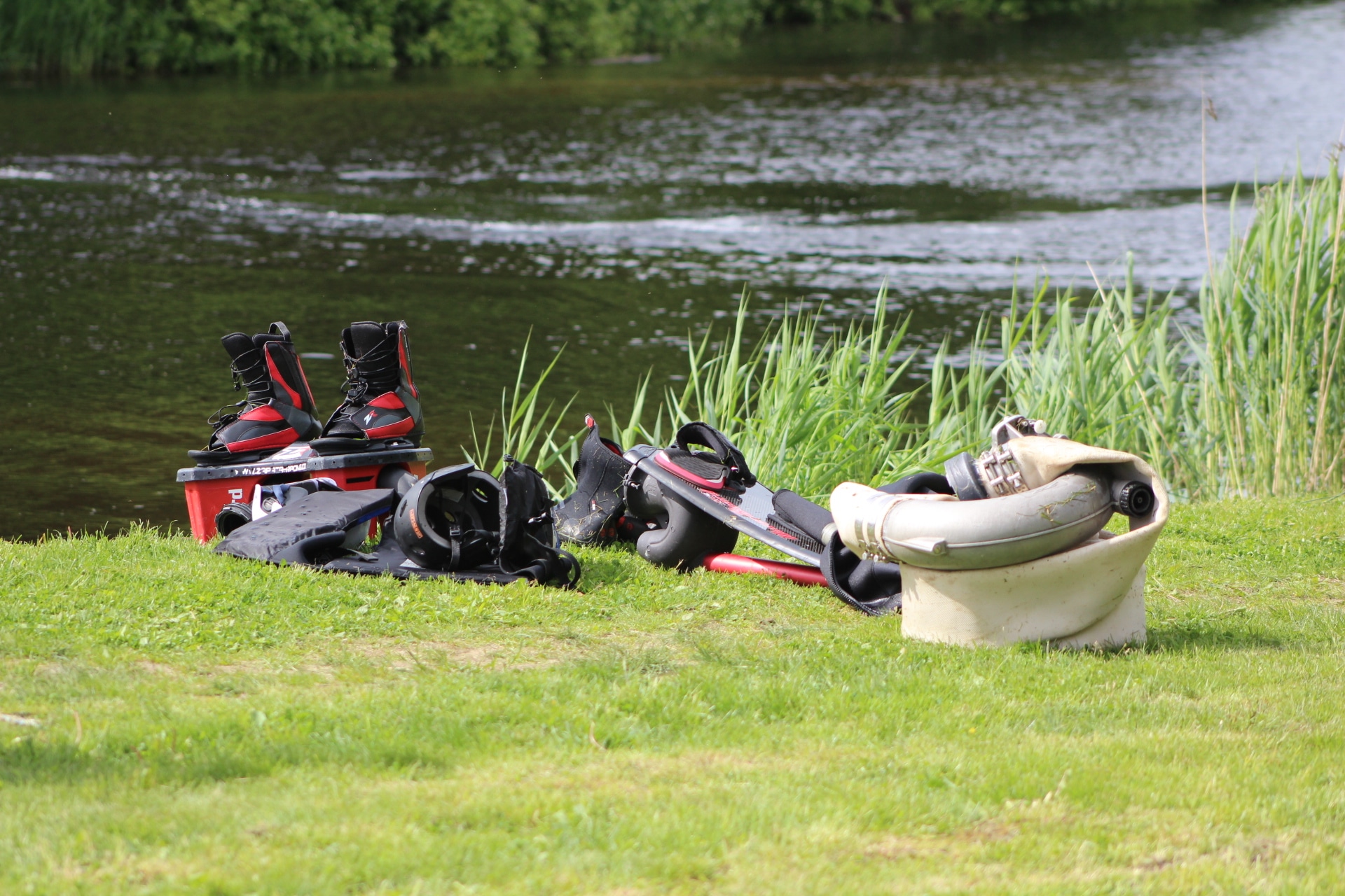 Flyboard, Hoverboard, Kiiver, Päästevest, Kalipso, Voolik